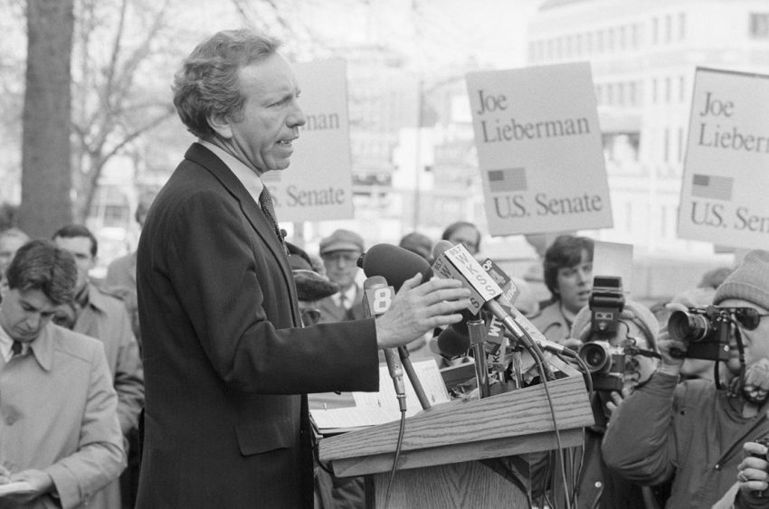 Former Sen. Joe Lieberman dies at 82